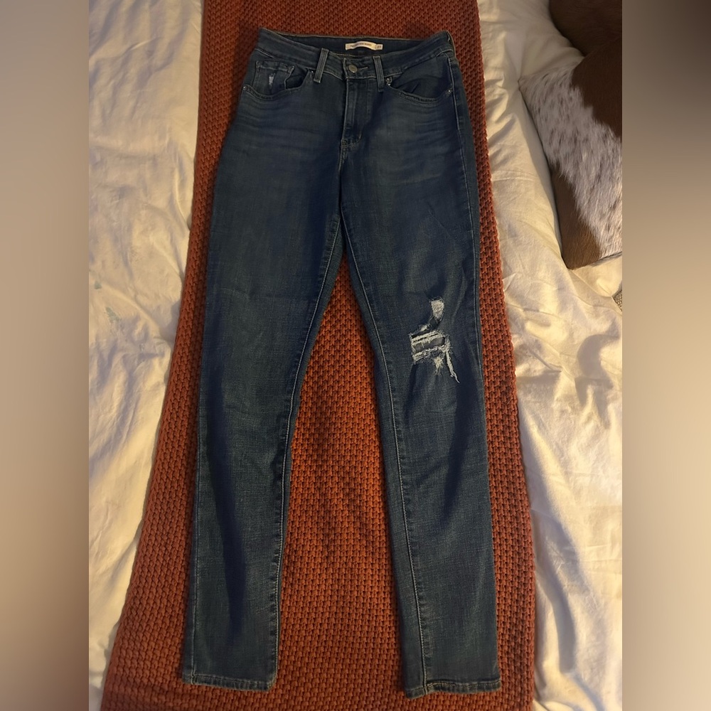 Levi’s 721 High-Rise Skinny Jeans – Women’s 27 – Dark Wash